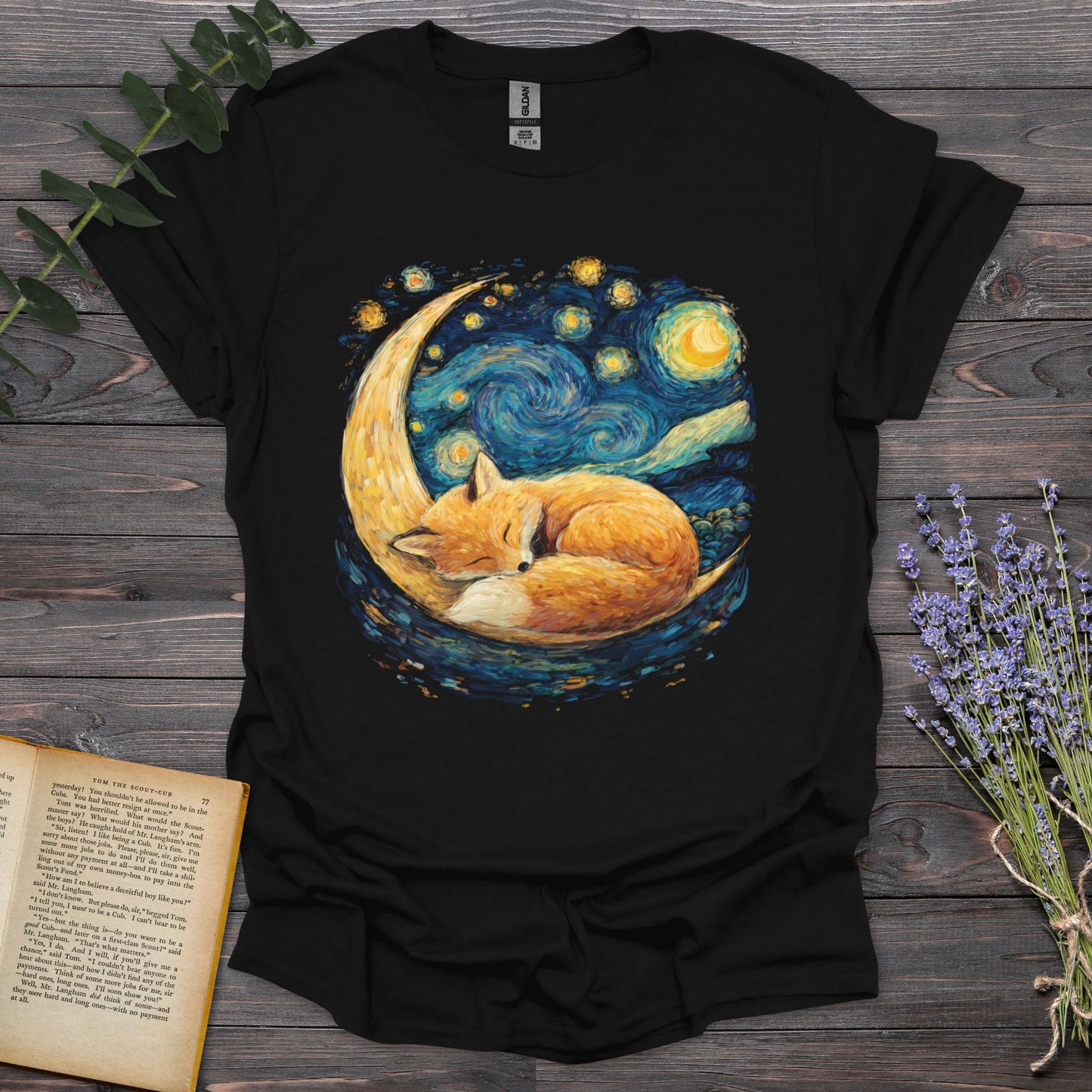 Starry Fox T-Shirt | Comfort Colors® 1717 Black Boba